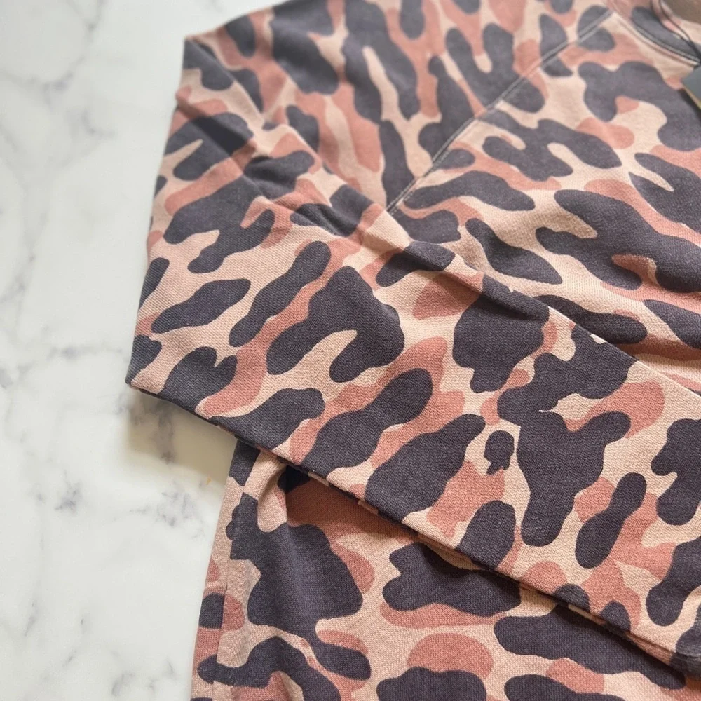 Monrow Desert Camouflage Print Sweatshirt Size XS NWT $149 - Picture 4 of 6